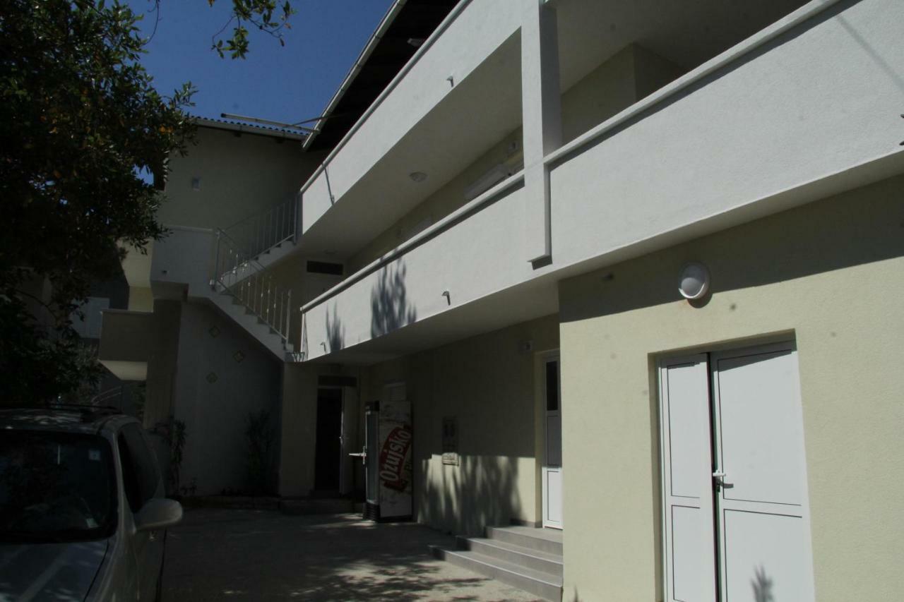 Novalja Inn 2 Esterno foto