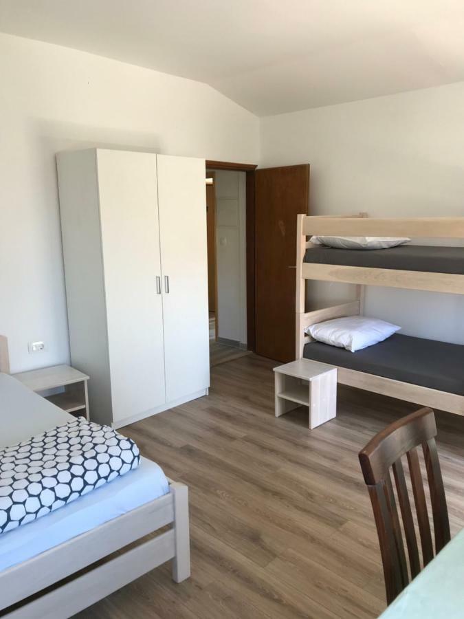 Novalja Inn 2 Esterno foto